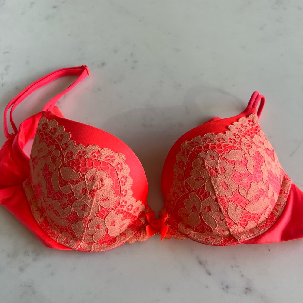 Very sexy push up bra lace - brand new (never worn)